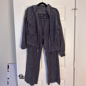New York & co tracksuit